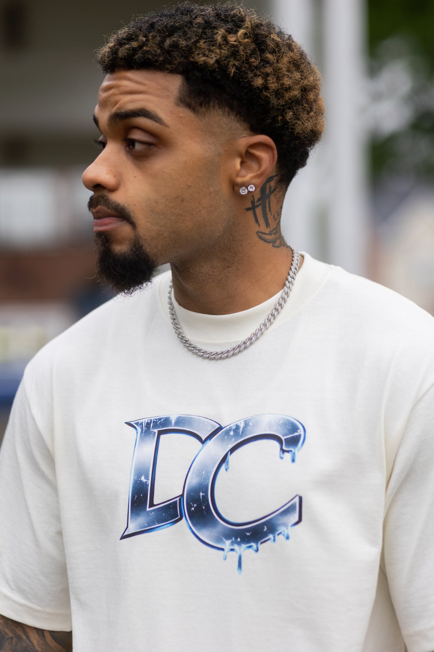 DC Essential Tee - OFF-WHITE