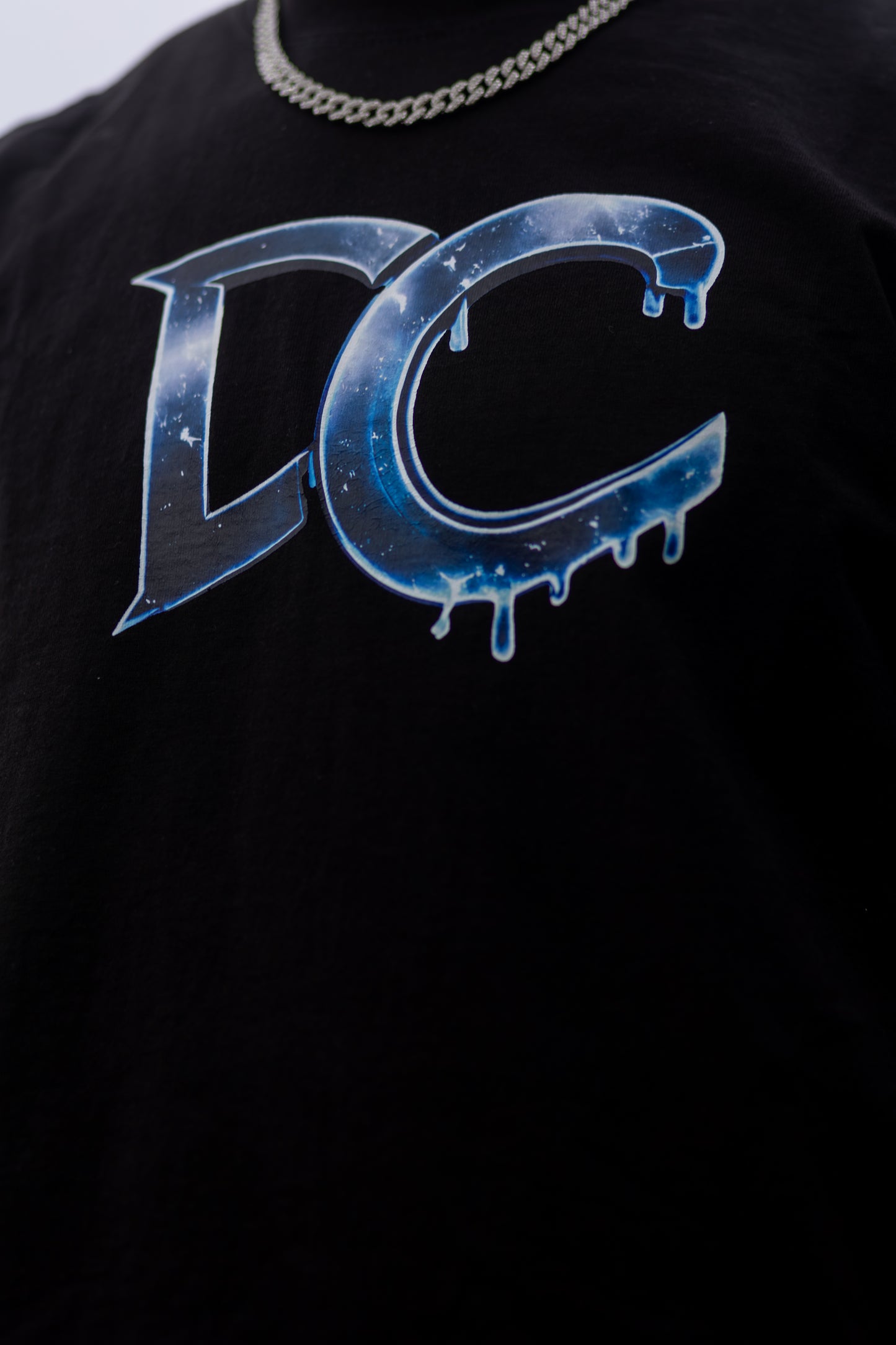 DC Essential Tee - BLACK