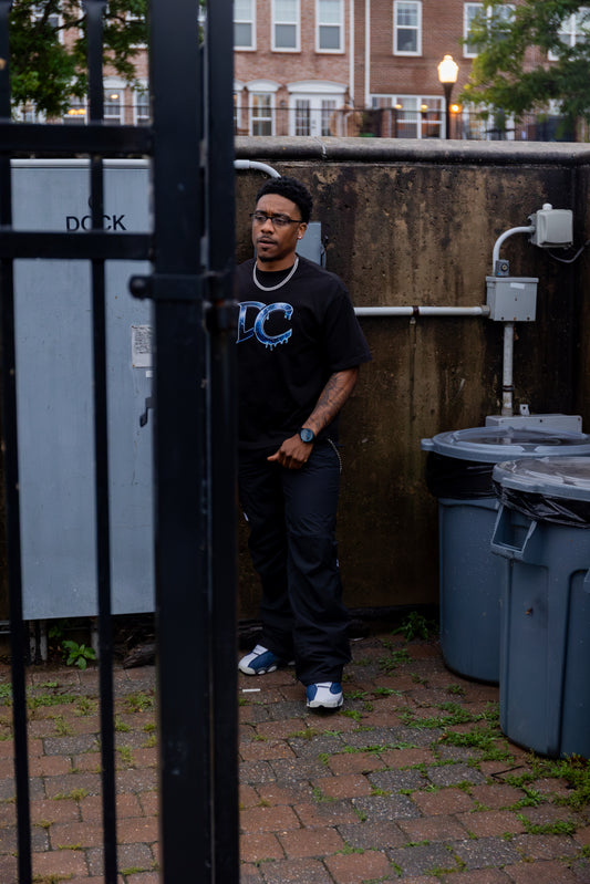 DC Essential Tee - BLACK